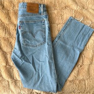 LEVIS WEDGIE STRAIGHT DENIM